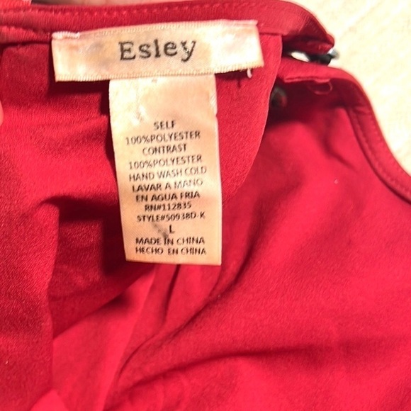 ❤️ Esley, BodyCon Dress with Cape-Draped Over-Lay, Lovely Red, EUC, Size Large - Picture 10 of 11